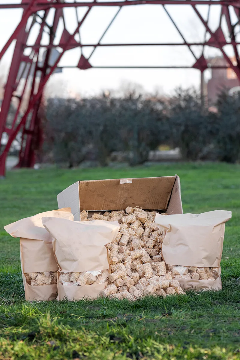 Stookkracht | Ons Assortiment | Houtskool en aanmaak wokkels | Aanmaak wokkels