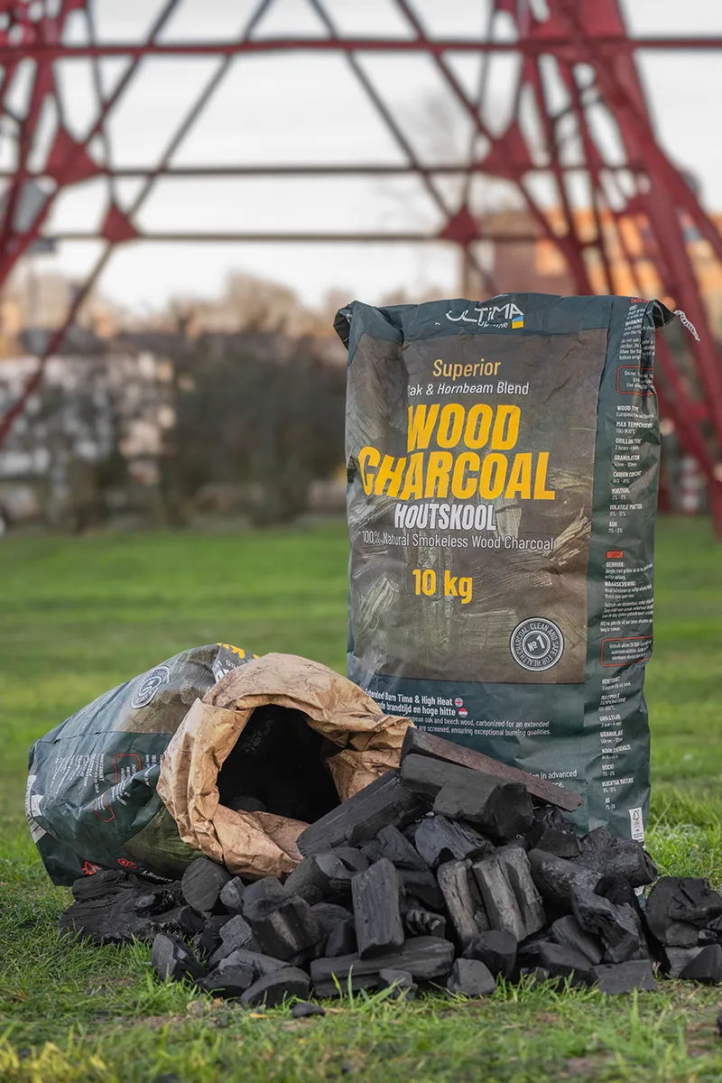 Stookkracht | Ons Assortiment | Houtskool en aanmaak wokkels | Beuk & Eik